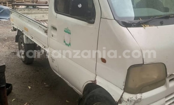 Buy Used Suzuki Carry White Car in Dar es Salaam in Dar es Salaam Buy Used Suzuki Carry White Car in Dar es Salaam in Dar es Salaam