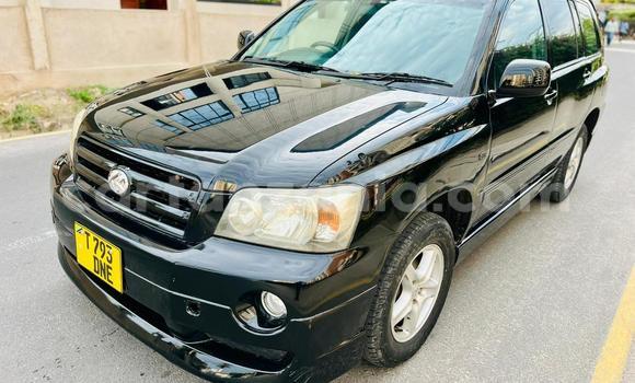 Buy Used Toyota Kluger Black Car in Dar es Salaam in Dar es Salaam Buy Used Toyota Kluger Black Car in Dar es Salaam in Dar es Salaam