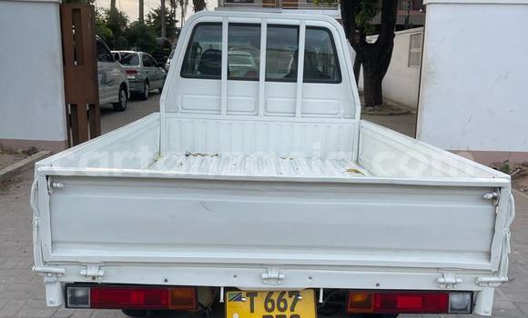 Buy Used Toyota LiteAce White Car in Dar es Salaam in Dar es Salaam