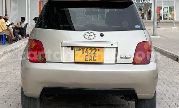Buy Used Toyota IST Green Car in Dar es Salaam in Dar es Salaam Buy Used Toyota IST Green Car in Dar es Salaam in Dar es Salaam