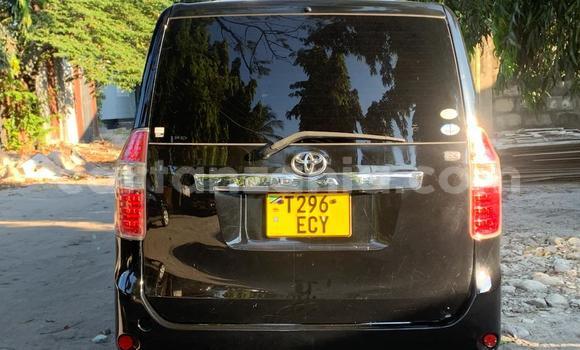 Nunua Ilio tumika Toyota Noah Nyeusi Gari ndani ya Dar es Salaam nchini Dar es Salaam Nunua Ilio tumika Toyota Noah Nyeusi Gari ndani ya Dar es Salaam nchini Dar es Salaam
