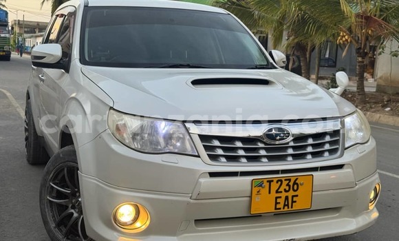 Nunua Ilio tumika Subaru Forester Nyeupe Gari ndani ya Dar es Salaam nchini Dar es Salaam Nunua Ilio tumika Subaru Forester Nyeupe Gari ndani ya Dar es Salaam nchini Dar es Salaam