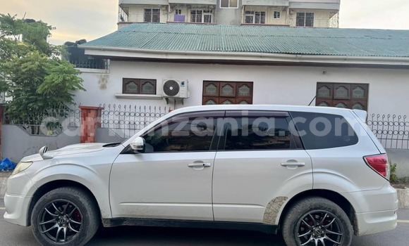 Nunua Ilio tumika Subaru Forester Nyeupe Gari ndani ya Dar es Salaam nchini Dar es Salaam Nunua Ilio tumika Subaru Forester Nyeupe Gari ndani ya Dar es Salaam nchini Dar es Salaam