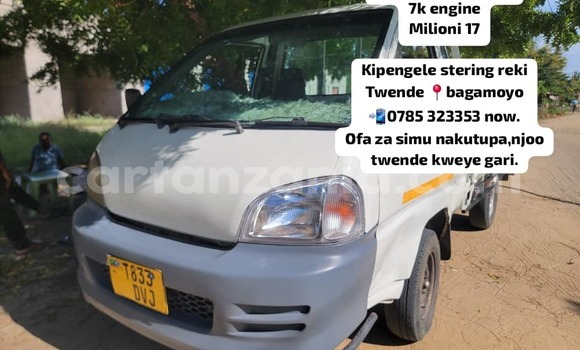Buy Used Toyota Town Ace White Car in Dar es Salaam in Dar es Salaam