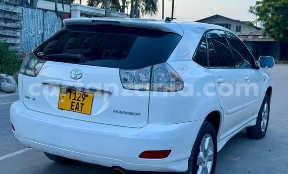 Nunua Ilio tumika Toyota Harrier Nyeupe Gari ndani ya Dar es Salaam nchini Dar es Salaam Nunua Ilio tumika Toyota Harrier Nyeupe Gari ndani ya Dar es Salaam nchini Dar es Salaam