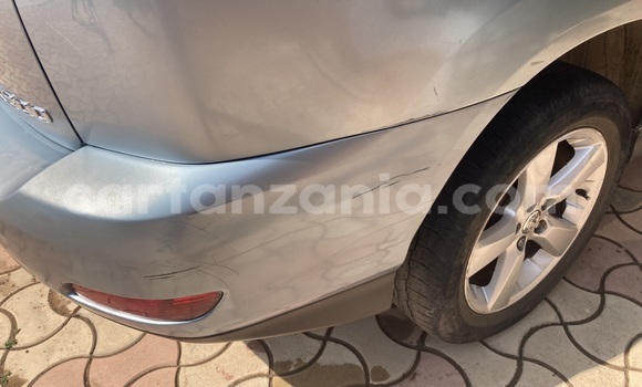 Buy Used Lexus RX 300 Silver Car in Mwanza in Mwanza Buy Used Lexus RX 300 Silver Car in Mwanza in Mwanza