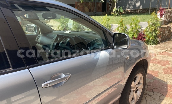 Buy Used Lexus RX 300 Silver Car in Mwanza in Mwanza Buy Used Lexus RX 300 Silver Car in Mwanza in Mwanza