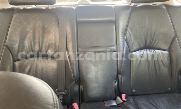 Buy Used Lexus RX 300 Silver Car in Mwanza in Mwanza Buy Used Lexus RX 300 Silver Car in Mwanza in Mwanza