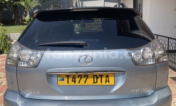 Buy Used Lexus RX 300 Silver Car in Mwanza in Mwanza Buy Used Lexus RX 300 Silver Car in Mwanza in Mwanza