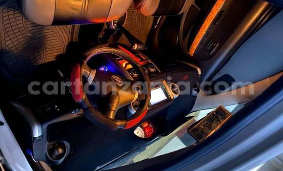 Buy Used Toyota IST White Car in Dar es Salaam in Dar es Salaam Buy Used Toyota IST White Car in Dar es Salaam in Dar es Salaam