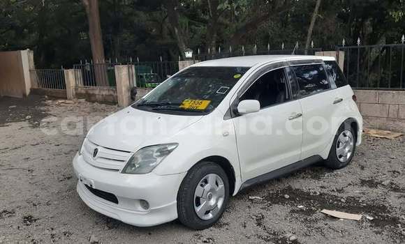 Buy Used Toyota IST White Car in Dar es Salaam in Dar es Salaam Buy Used Toyota IST White Car in Dar es Salaam in Dar es Salaam