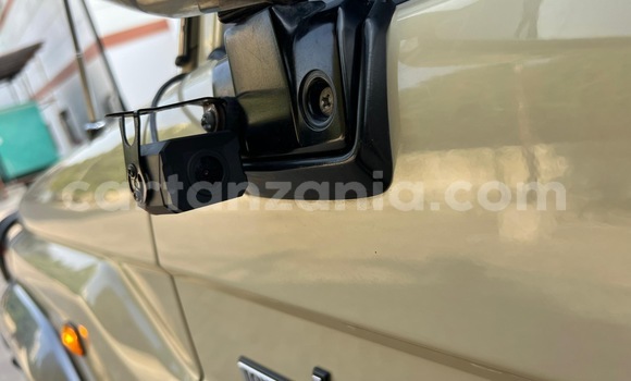 Buy Used Toyota Land Cruiser Beige Car in Dar es Salaam in Dar es Salaam Buy Used Toyota Land Cruiser Beige Car in Dar es Salaam in Dar es Salaam