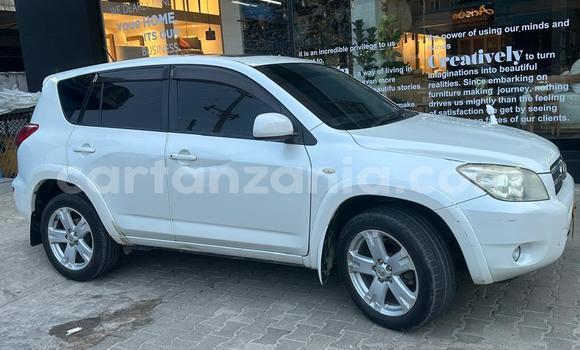 Buy Used Toyota RAV4 White Car in Dar es Salaam in Dar es Salaam Buy Used Toyota RAV4 White Car in Dar es Salaam in Dar es Salaam