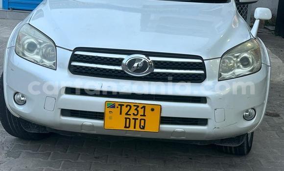 Buy Used Toyota RAV4 White Car in Dar es Salaam in Dar es Salaam Buy Used Toyota RAV4 White Car in Dar es Salaam in Dar es Salaam