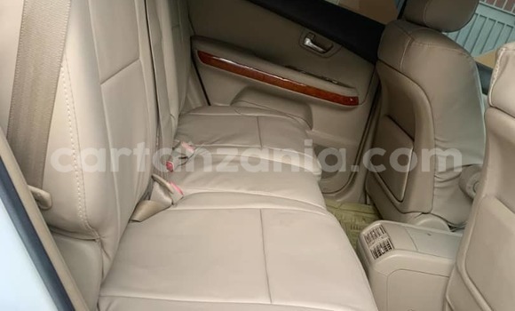 Buy Used Toyota Harrier White Car in Ilala in Dar es Salaam Buy Used Toyota Harrier White Car in Ilala in Dar es Salaam