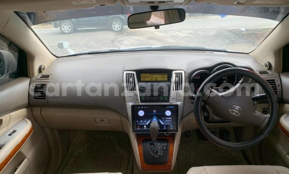 Buy Used Toyota Harrier White Car in Ilala in Dar es Salaam Buy Used Toyota Harrier White Car in Ilala in Dar es Salaam