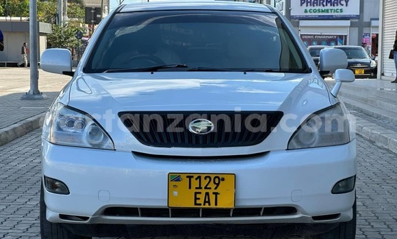 Nunua Ilio tumika Toyota Harrier Nyeupe Gari ndani ya Ilala nchini Dar es Salaam Nunua Ilio tumika Toyota Harrier Nyeupe Gari ndani ya Ilala nchini Dar es Salaam