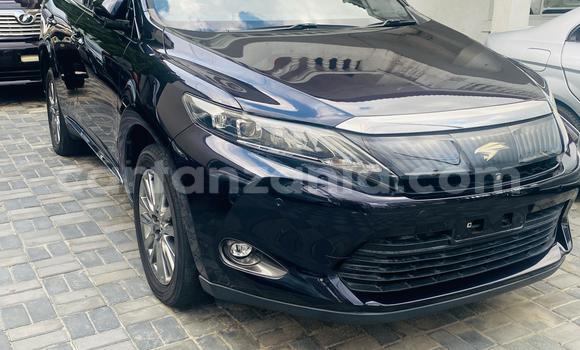 Nunua Mpya Toyota Harrier Nyeusi Gari ndani ya Dar es Salaam nchini Dar es Salaam