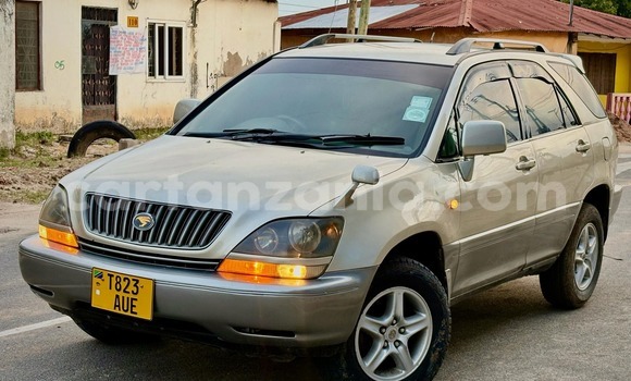Buy Used Toyota Harrier Other Car in Dar es Salaam in Dar es Salaam Buy Used Toyota Harrier Other Car in Dar es Salaam in Dar es Salaam