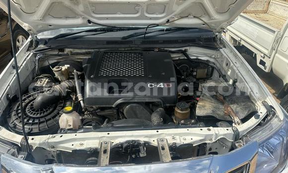 Buy Used Toyota Hilux White Car in Dar es Salaam in Dar es Salaam Buy Used Toyota Hilux White Car in Dar es Salaam in Dar es Salaam
