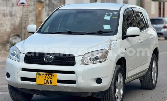 Buy Used Toyota RAV4 White Car in Dar es Salaam in Dar es Salaam Buy Used Toyota RAV4 White Car in Dar es Salaam in Dar es Salaam