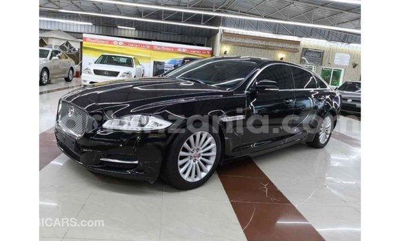 Nunua Imported Jaguar XJ Nyeusi Gari ndani ya Import - Dubai nchini Arusha Nunua Imported Jaguar XJ Nyeusi Gari ndani ya Import - Dubai nchini Arusha