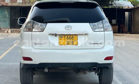 Buy Used Toyota Harrier White Car in Dar es Salaam in Dar es Salaam