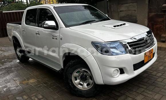 Buy Used Toyota Hilux White Car in Dar es Salaam in Dar es Salaam Buy Used Toyota Hilux White Car in Dar es Salaam in Dar es Salaam