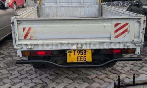 Nunua Ilio tumika Toyota LiteAce Nyingine Gari ndani ya Dar es Salaam nchini Dar es Salaam Nunua Ilio tumika Toyota LiteAce Nyingine Gari ndani ya Dar es Salaam nchini Dar es Salaam