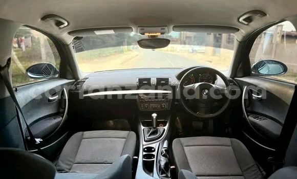 Nunua Ilio tumika BMW 1-Series Nyeupe Gari ndani ya Biharamulo nchini Kagera Nunua Ilio tumika BMW 1-Series Nyeupe Gari ndani ya Biharamulo nchini Kagera