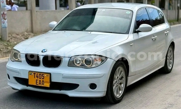Nunua Ilio tumika BMW 1-Series Nyeupe Gari ndani ya Biharamulo nchini Kagera Nunua Ilio tumika BMW 1-Series Nyeupe Gari ndani ya Biharamulo nchini Kagera