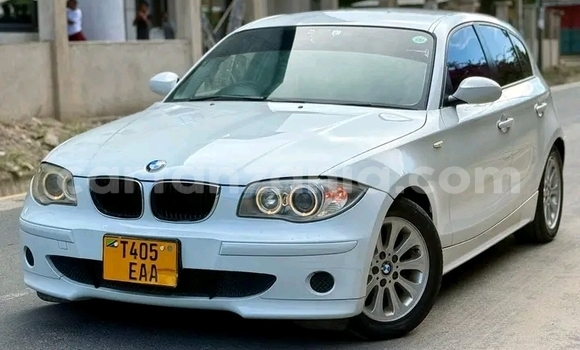 Nunua Ilio tumika BMW 1-Series Nyeupe Gari ndani ya Biharamulo nchini Kagera Nunua Ilio tumika BMW 1-Series Nyeupe Gari ndani ya Biharamulo nchini Kagera