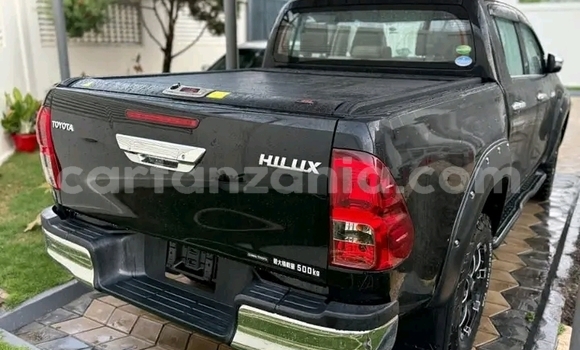 Nunua Ilio tumika Toyota Hiluxe Revo Nyeusi Gari ndani ya Buhigwe nchini Kigoma Nunua Ilio tumika Toyota Hiluxe Revo Nyeusi Gari ndani ya Buhigwe nchini Kigoma