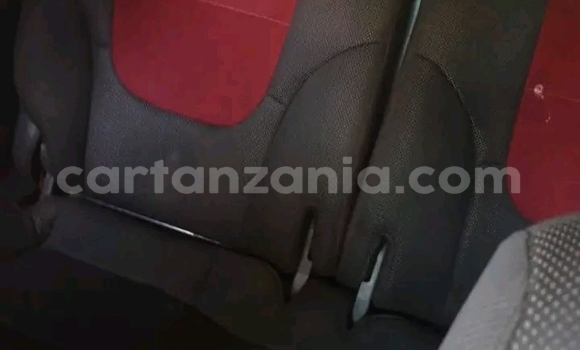 Nunua Ilio tumika Suzuki Swift Nyingine Gari ndani ya Biharamulo nchini Kagera