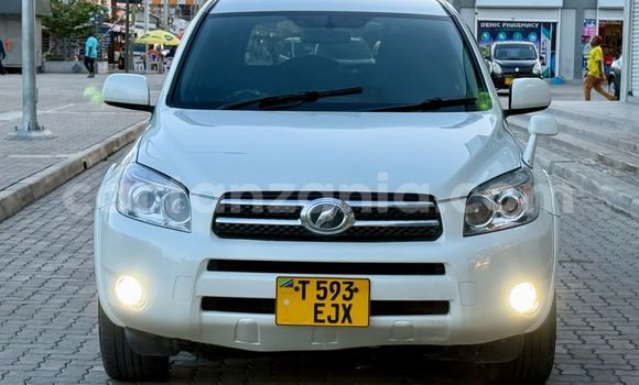 Buy Used Toyota RAV4 White Car in Dar es Salaam in Dar es Salaam Buy Used Toyota RAV4 White Car in Dar es Salaam in Dar es Salaam