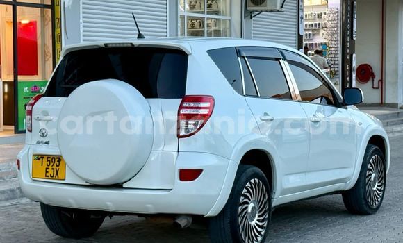 Buy Used Toyota RAV4 White Car in Dar es Salaam in Dar es Salaam Buy Used Toyota RAV4 White Car in Dar es Salaam in Dar es Salaam