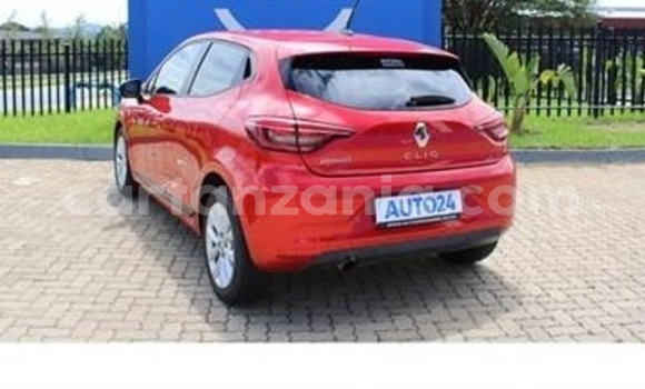 Buy Used Renault Clio Red Car in Dar es Salaam in Dar es Salaam Buy Used Renault Clio Red Car in Dar es Salaam in Dar es Salaam