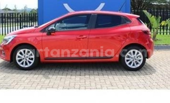 Buy Used Renault Clio Red Car in Dar es Salaam in Dar es Salaam Buy Used Renault Clio Red Car in Dar es Salaam in Dar es Salaam