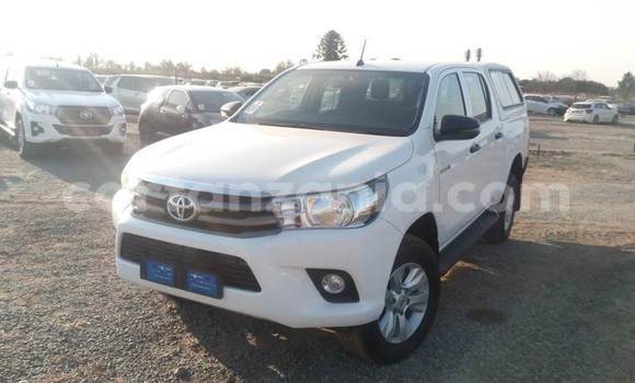 Buy Used Toyota Hilux White Car in Dar es Salaam in Dar es Salaam