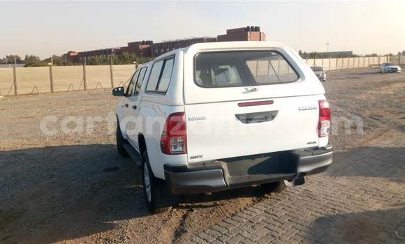 Nunua Ilio tumika Toyota Hilux Nyeupe Gari ndani ya Dar es Salaam nchini Dar es Salaam Nunua Ilio tumika Toyota Hilux Nyeupe Gari ndani ya Dar es Salaam nchini Dar es Salaam