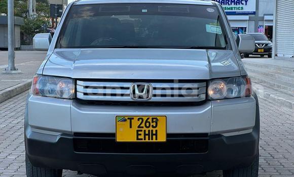 Buy Used Honda Crossroad Silver Car in Dar es Salaam in Dar es Salaam