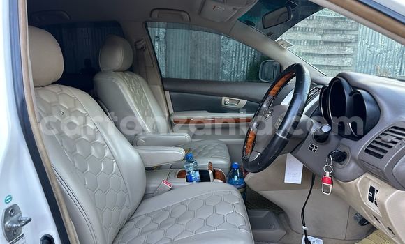 Buy Used Toyota Harrier White Car in Dar es Salaam in Dar es Salaam