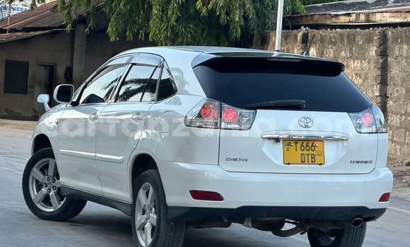 Nunua Ilio tumika Toyota Harrier Nyeupe Gari ndani ya Dar es Salaam nchini Dar es Salaam Nunua Ilio tumika Toyota Harrier Nyeupe Gari ndani ya Dar es Salaam nchini Dar es Salaam