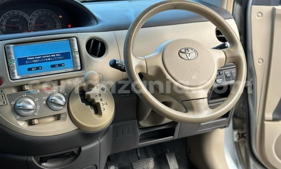 Buy Used Toyota Sienta Silver Car in Dar es Salaam in Dar es Salaam Buy Used Toyota Sienta Silver Car in Dar es Salaam in Dar es Salaam