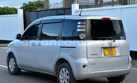 Buy Used Toyota Sienta Silver Car in Dar es Salaam in Dar es Salaam Buy Used Toyota Sienta Silver Car in Dar es Salaam in Dar es Salaam