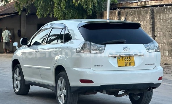 Buy Used Toyota Harrier White Car in Dar es Salaam in Dar es Salaam Buy Used Toyota Harrier White Car in Dar es Salaam in Dar es Salaam