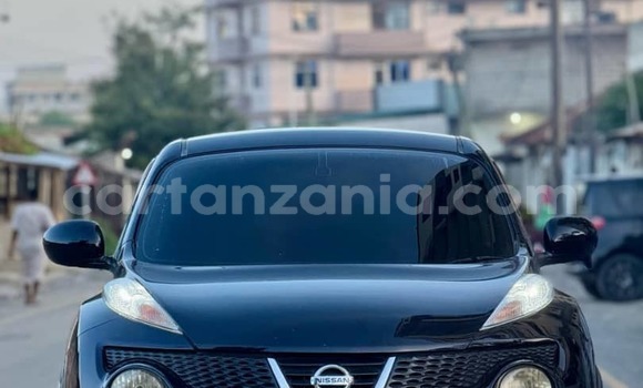 Nunua Ilio tumika Nissan Juke Nyeusi Gari ndani ya Dar es Salaam nchini Dar es Salaam