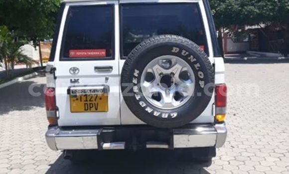 Buy Used Toyota Land Cruiser White Car in Dar es Salaam in Dar es Salaam Buy Used Toyota Land Cruiser White Car in Dar es Salaam in Dar es Salaam