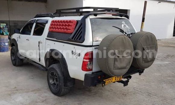 Buy Used Toyota Hilux White Car in Dar es Salaam in Dar es Salaam Buy Used Toyota Hilux White Car in Dar es Salaam in Dar es Salaam