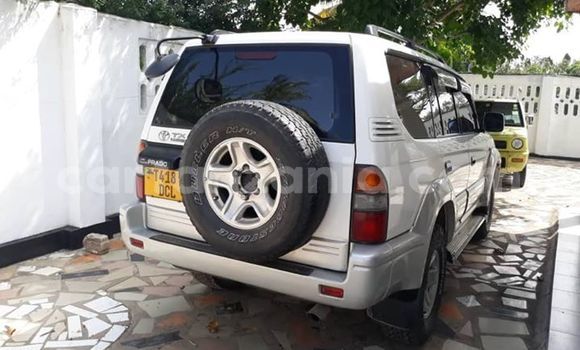 Buy Used Toyota Land Cruiser Prado White Car in Dar es Salaam in Dar es Salaam Buy Used Toyota Land Cruiser Prado White Car in Dar es Salaam in Dar es Salaam